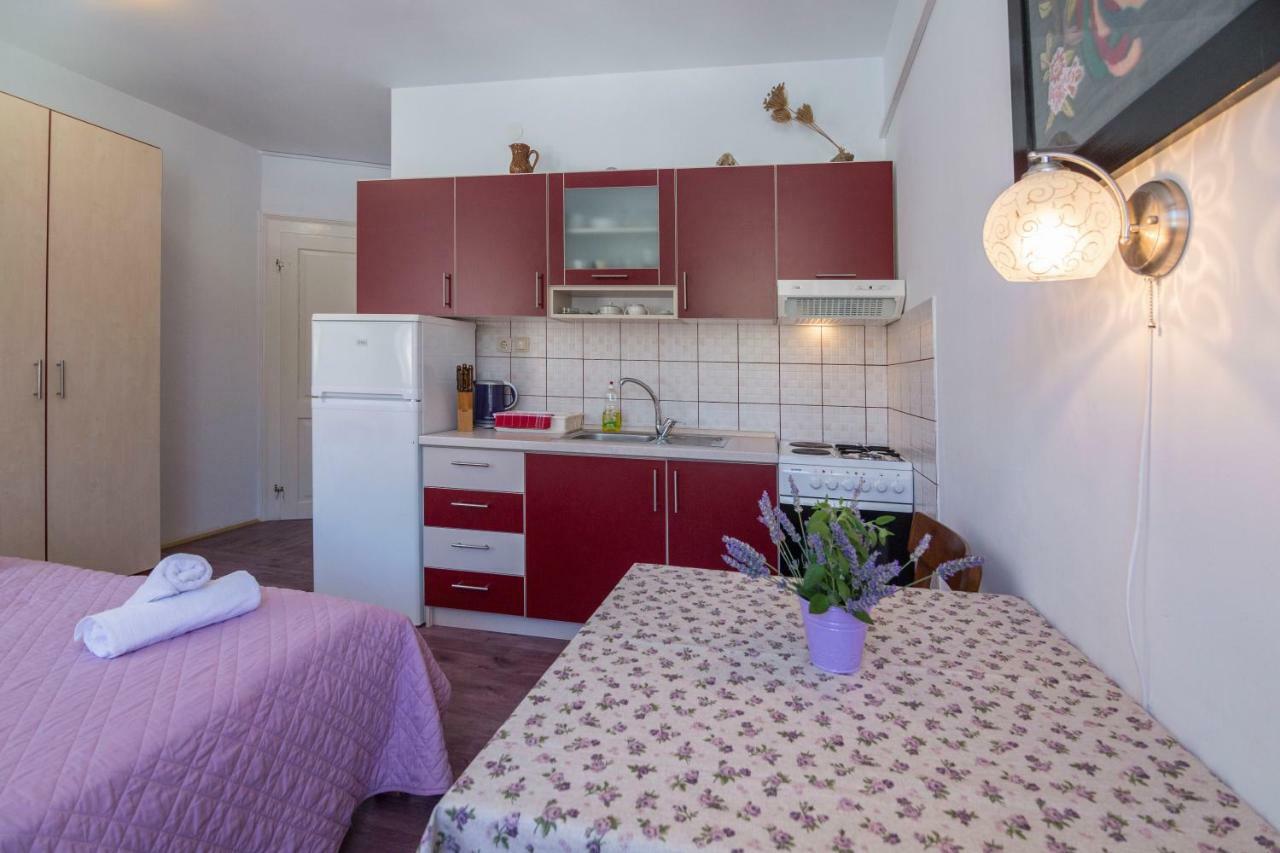 Apartment Riva 5 Комижа Экстерьер фото